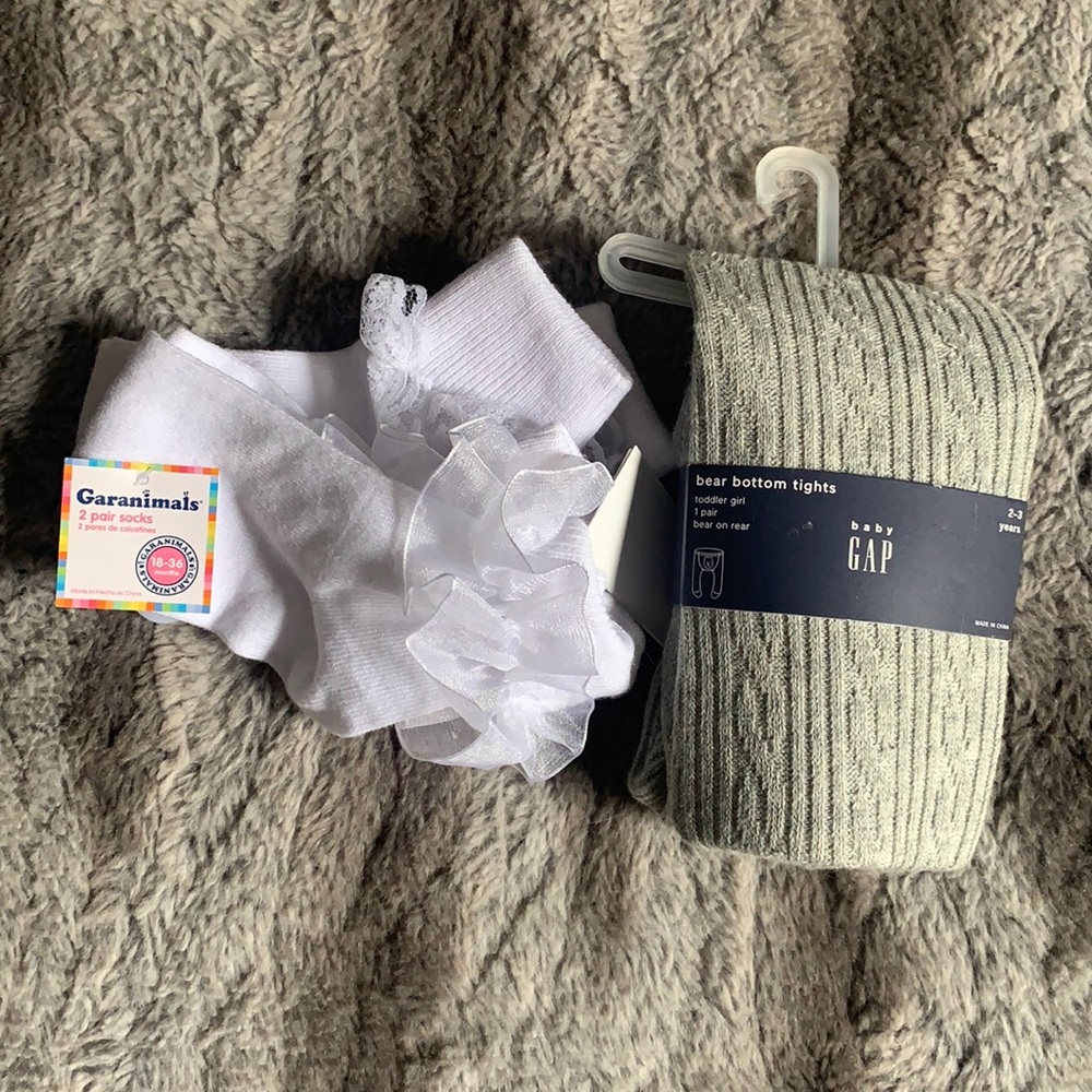 Girls socks/tights